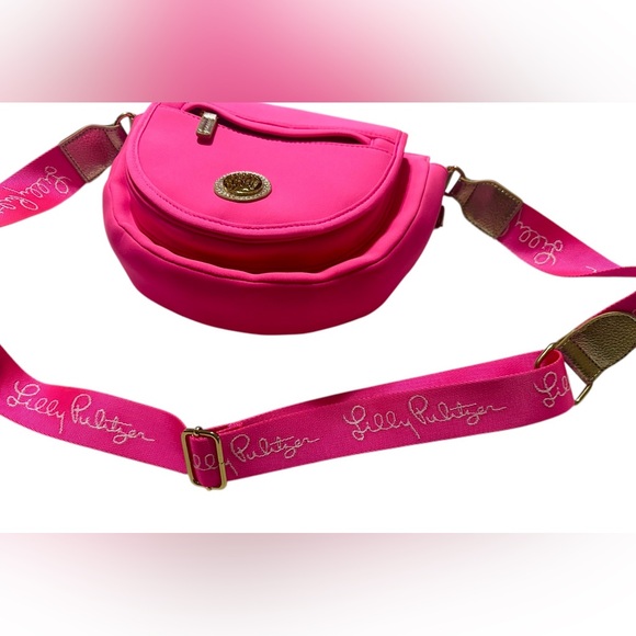 NWOT Lilly Pulitzer Giavanna Neon Hot Pink Crossbody Bag 10 x 8 Adjustable Strap - Picture 5 of 7